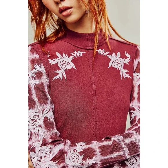 Free People We The Free Rose Kiss Tee Blouse Top Floral Embroidered M NWD 281806 - Picture 2 of 11